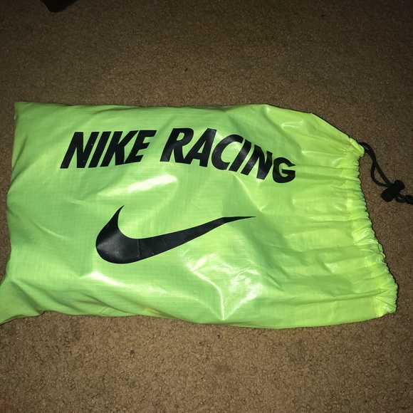 Nike men track shoes. Size 8.5 - Picture 2 of 2